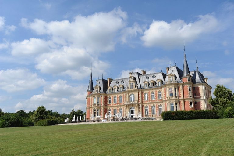 Le Château depuis la prairie