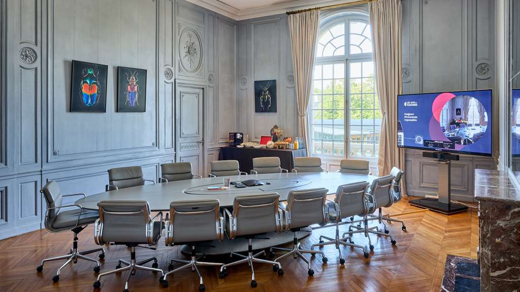 Petite salle dans les salons du château