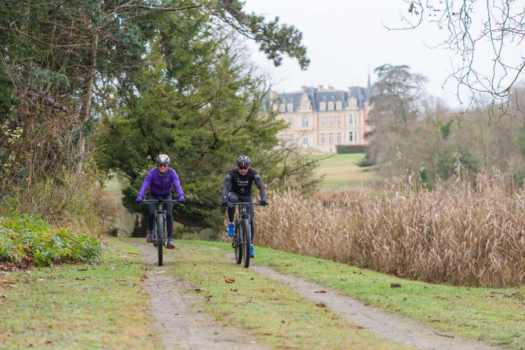 Promenade à vélo au coeur de la nature proche de Paris